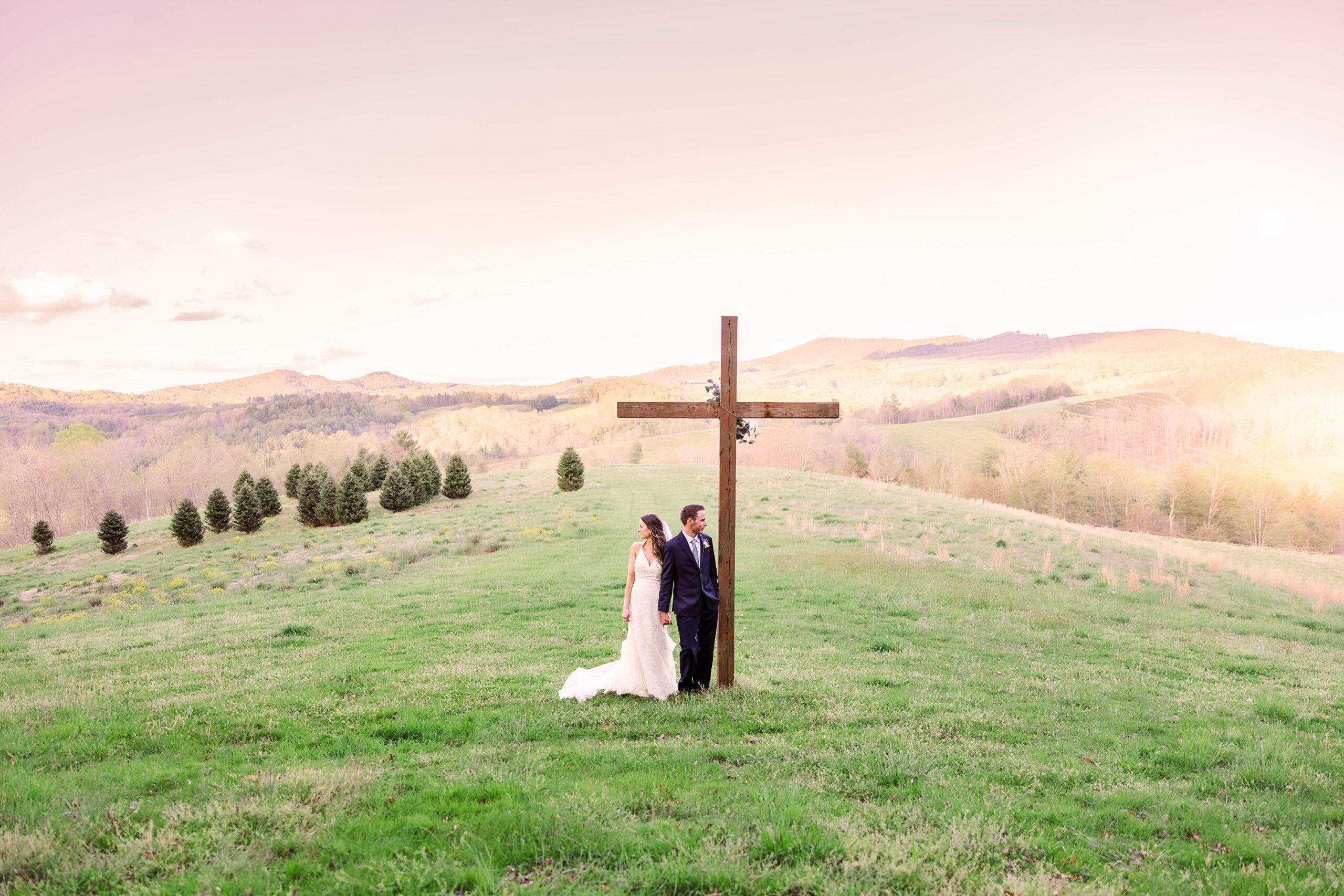 couple gets married in the mountains of north carolina