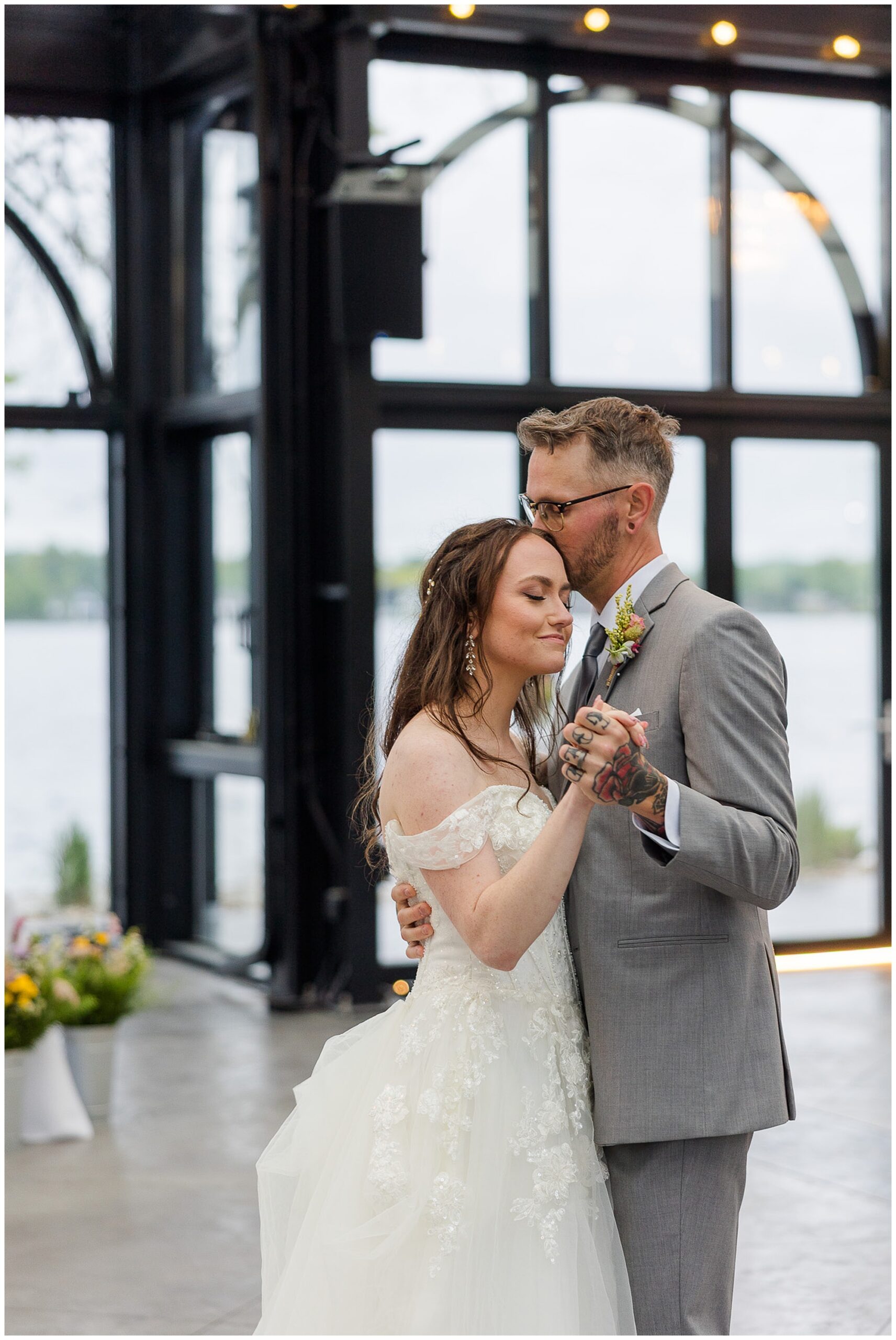 bride and groom first dance reception Tudor House Mason's Cove New Franklin Ohio wedding